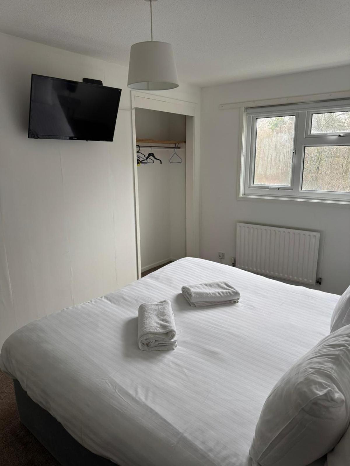 Large 2 Bedroom House Wombridge Exterior foto